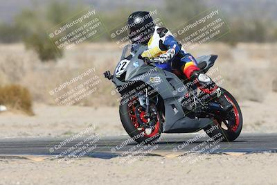 media/Nov-01-2025-CVMA (Sat) [[fc0f7531b8]]/Race 7-Formula Twins-Formula 40 UL/